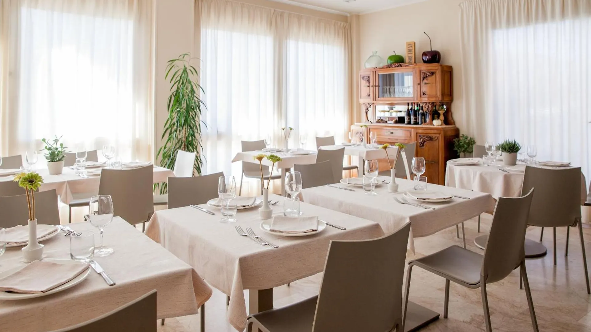 ***  Hotel Olympic Diano Marina Italia