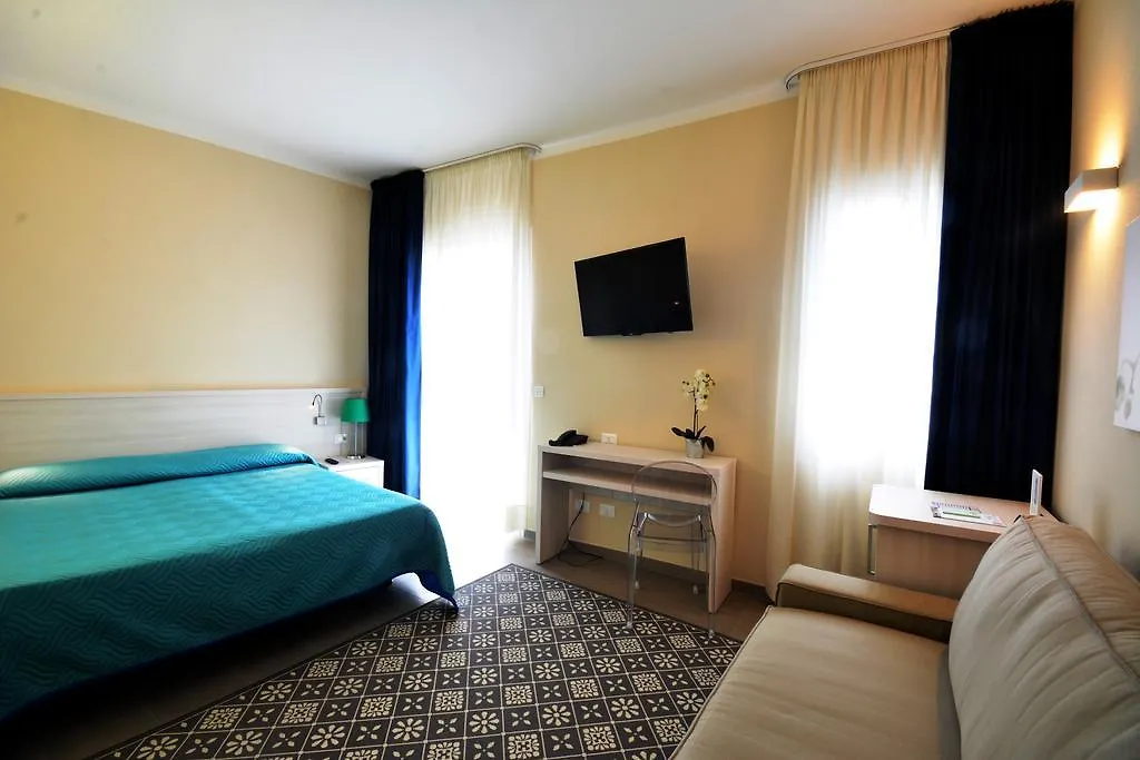 Hotel Olympic Diano Marina 3*,
