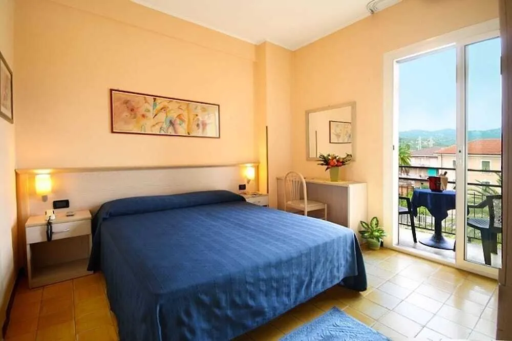 דיאנו מרינה Hotel Olympic דיאנו מרינה